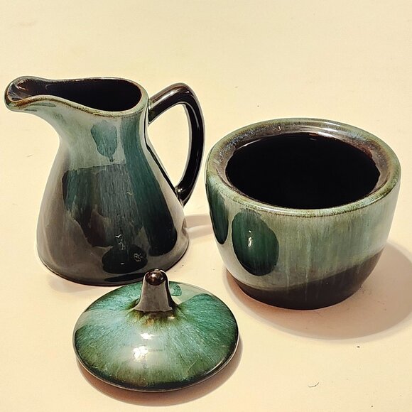 Vintage Blue Mountain Pottery creamer and sugar bowl matching set Woodland Charm - Picture 2 of 8